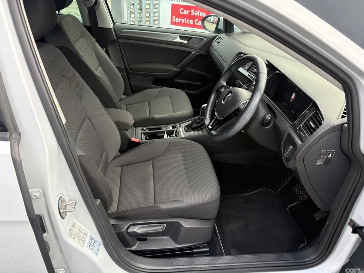 Volkswagen Golf Hatchback, Petrol, 2018, White