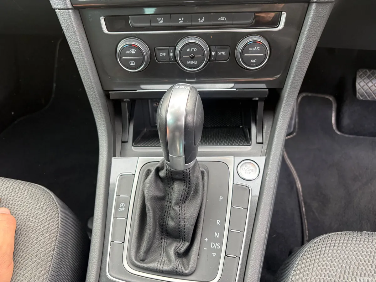 Volkswagen Golf Hatchback, Petrol, 2018, White