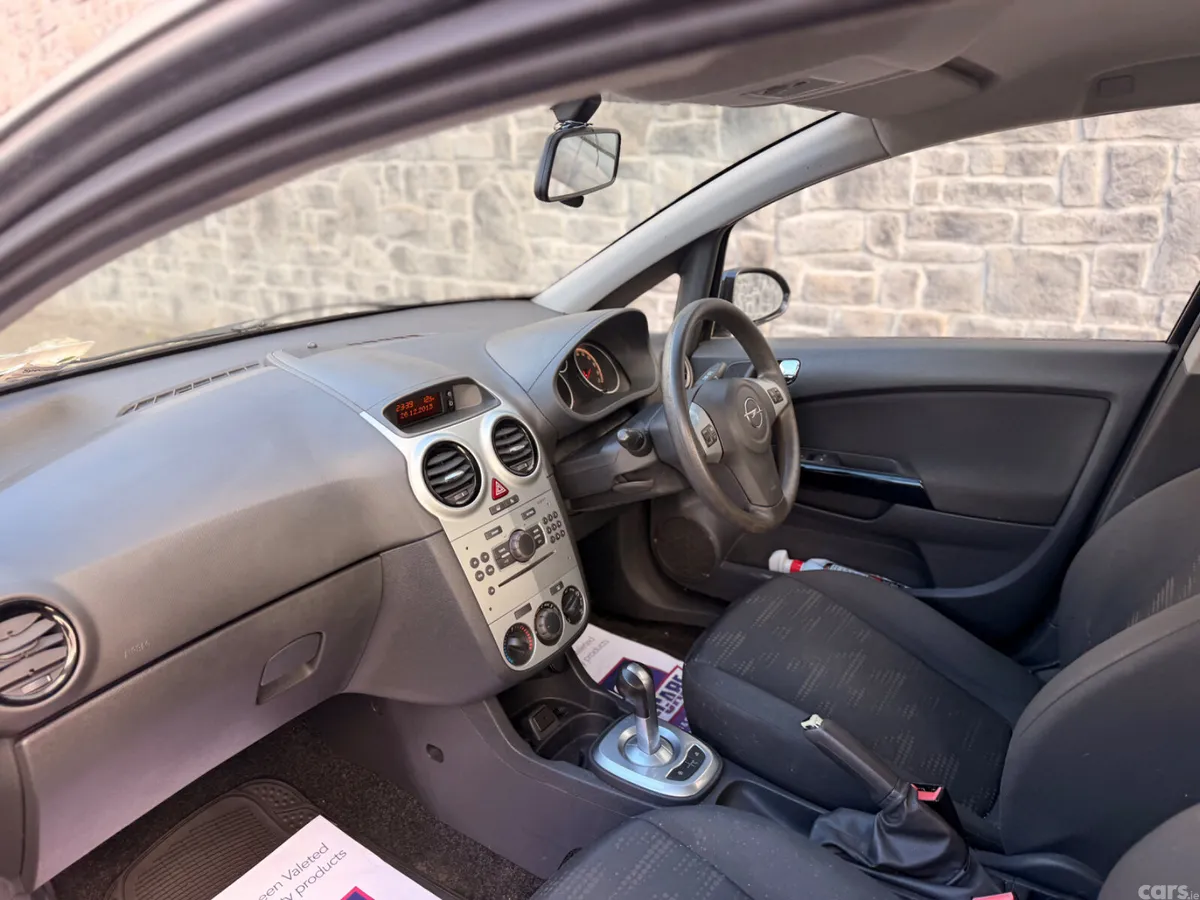 Opel Corsa Hatchback, Petrol, 2014, Black