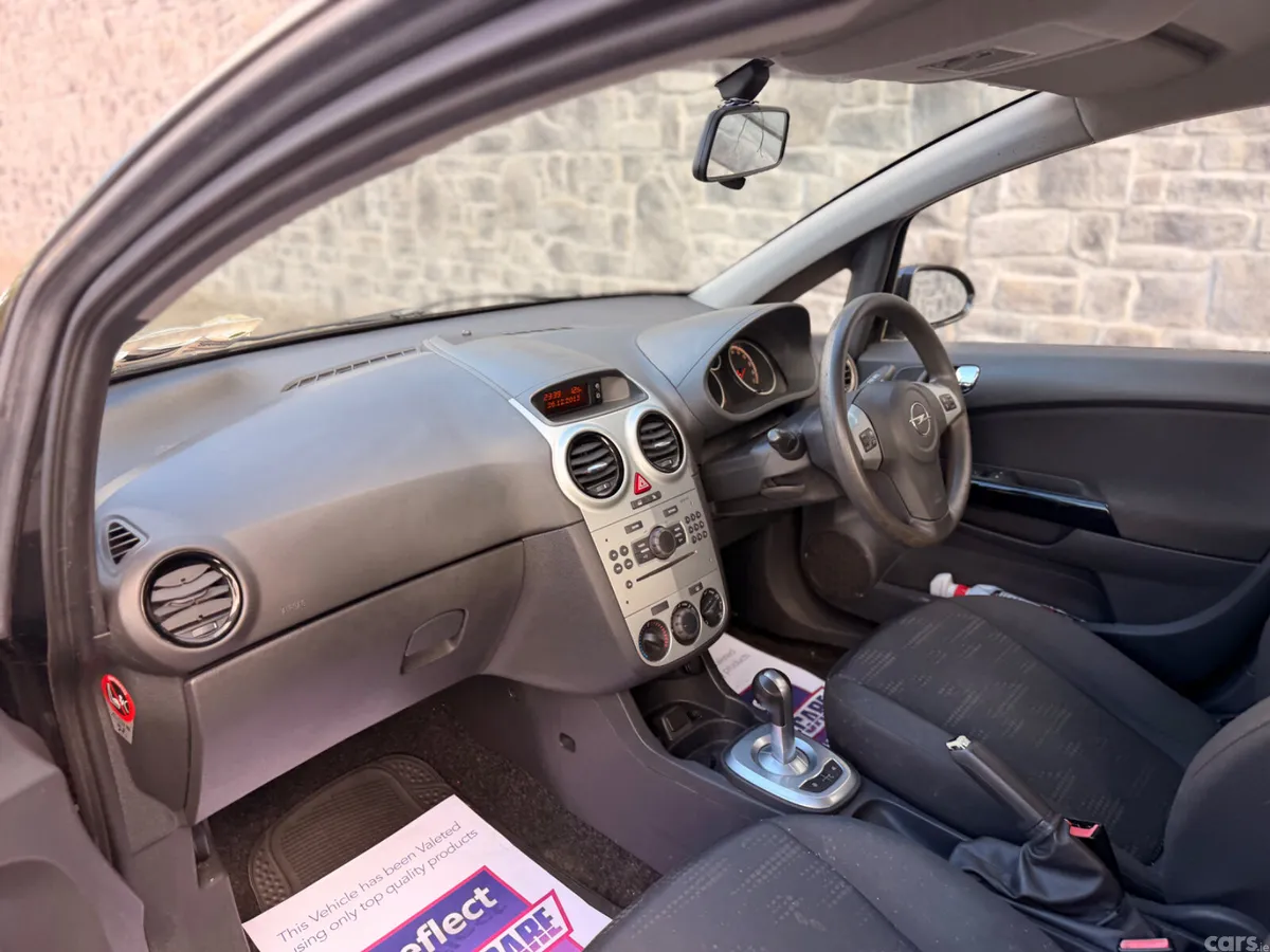 Opel Corsa Hatchback, Petrol, 2014, Black