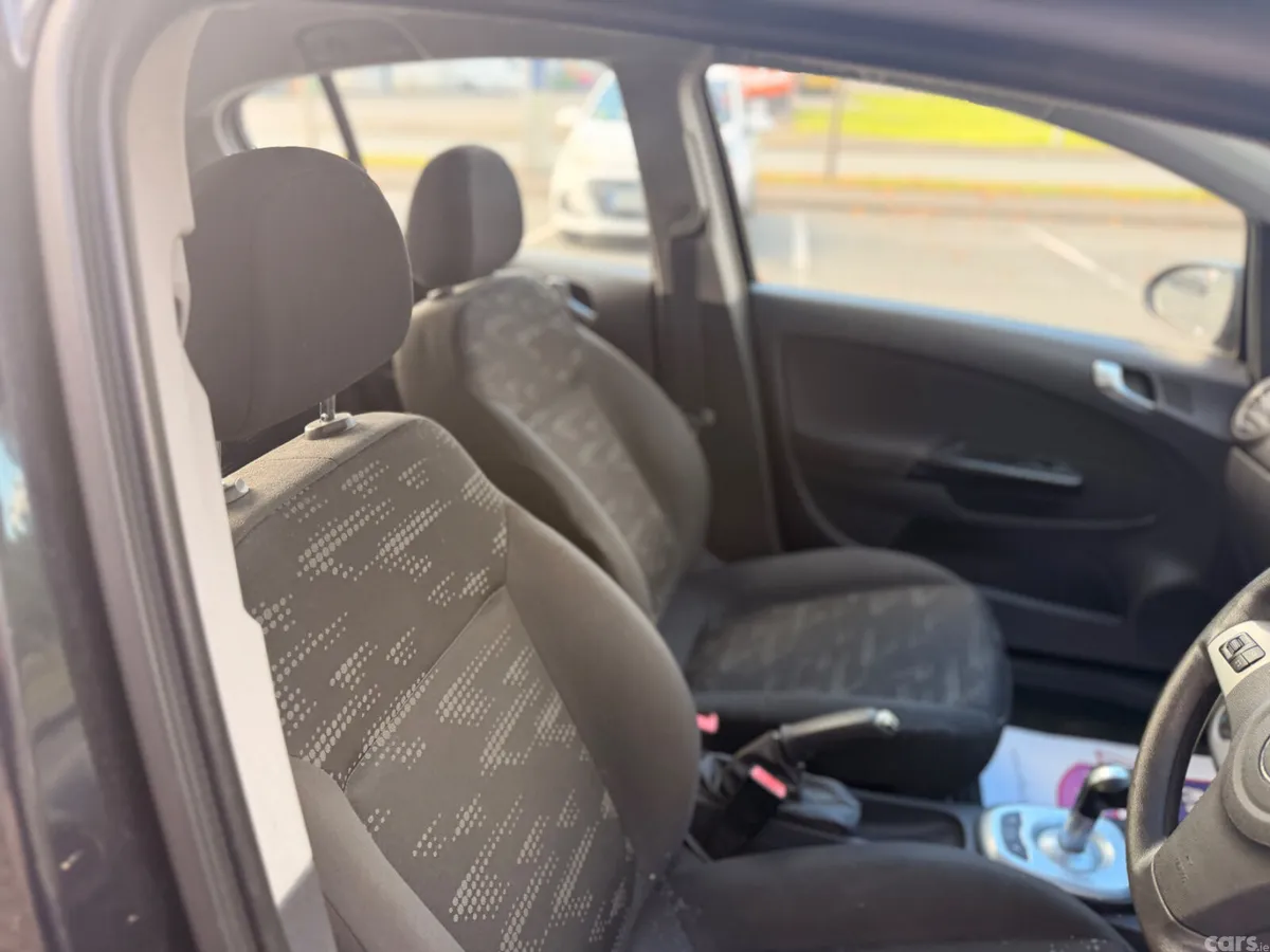 Opel Corsa Hatchback, Petrol, 2014, Black