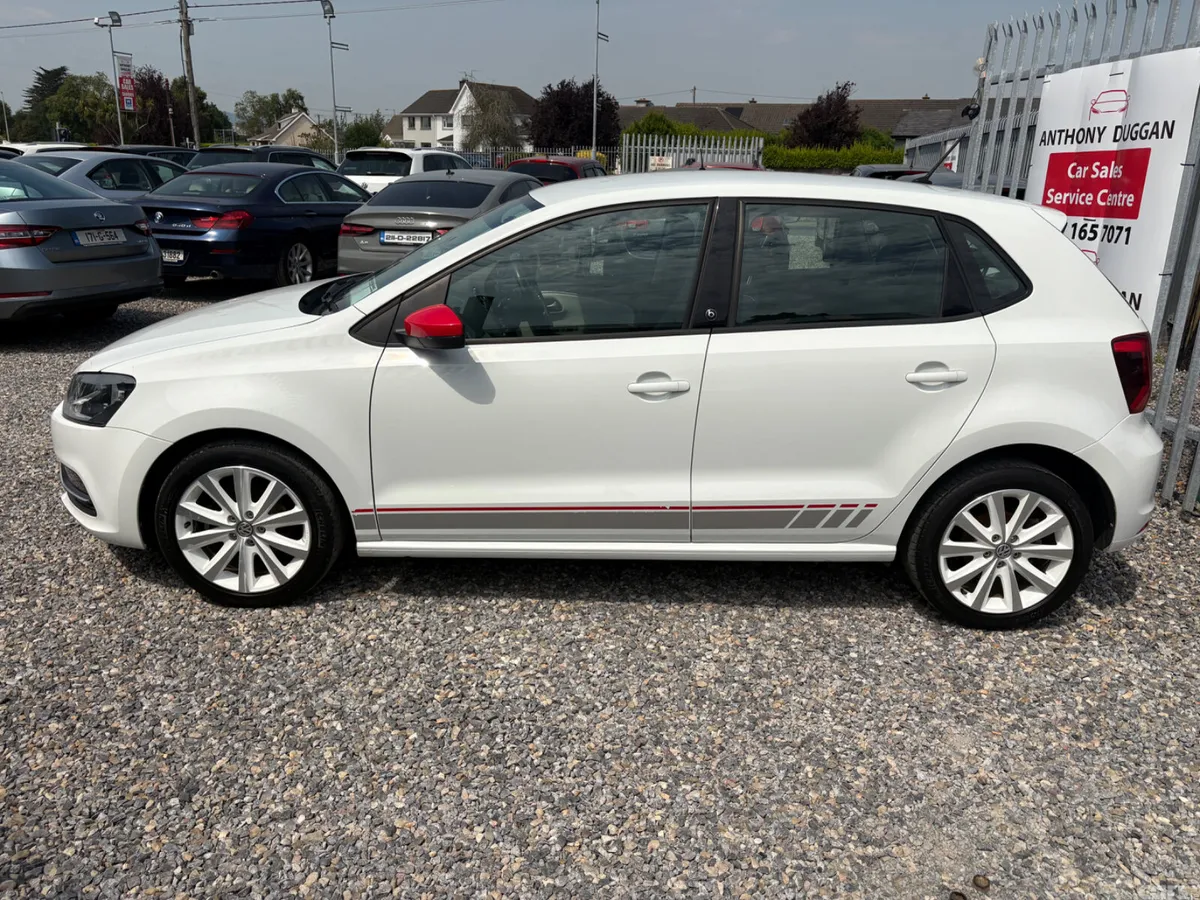 Volkswagen Polo Hatchback, Petrol, 2017, White