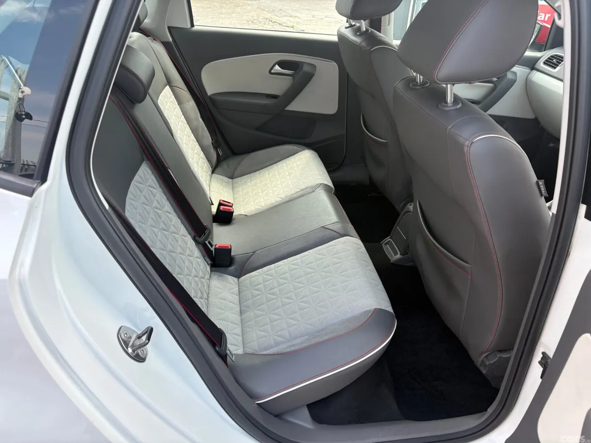 Volkswagen Polo Hatchback, Petrol, 2017, White