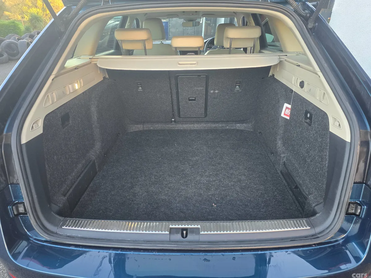 Skoda Superb Estate, Diesel, 2020, Blue