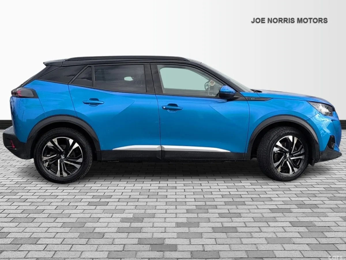 Peugeot 2008 MPV, Electric, 2021, Blue