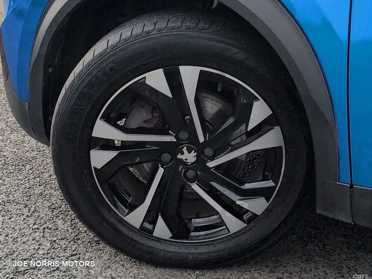 Peugeot 2008 MPV, Electric, 2021, Blue