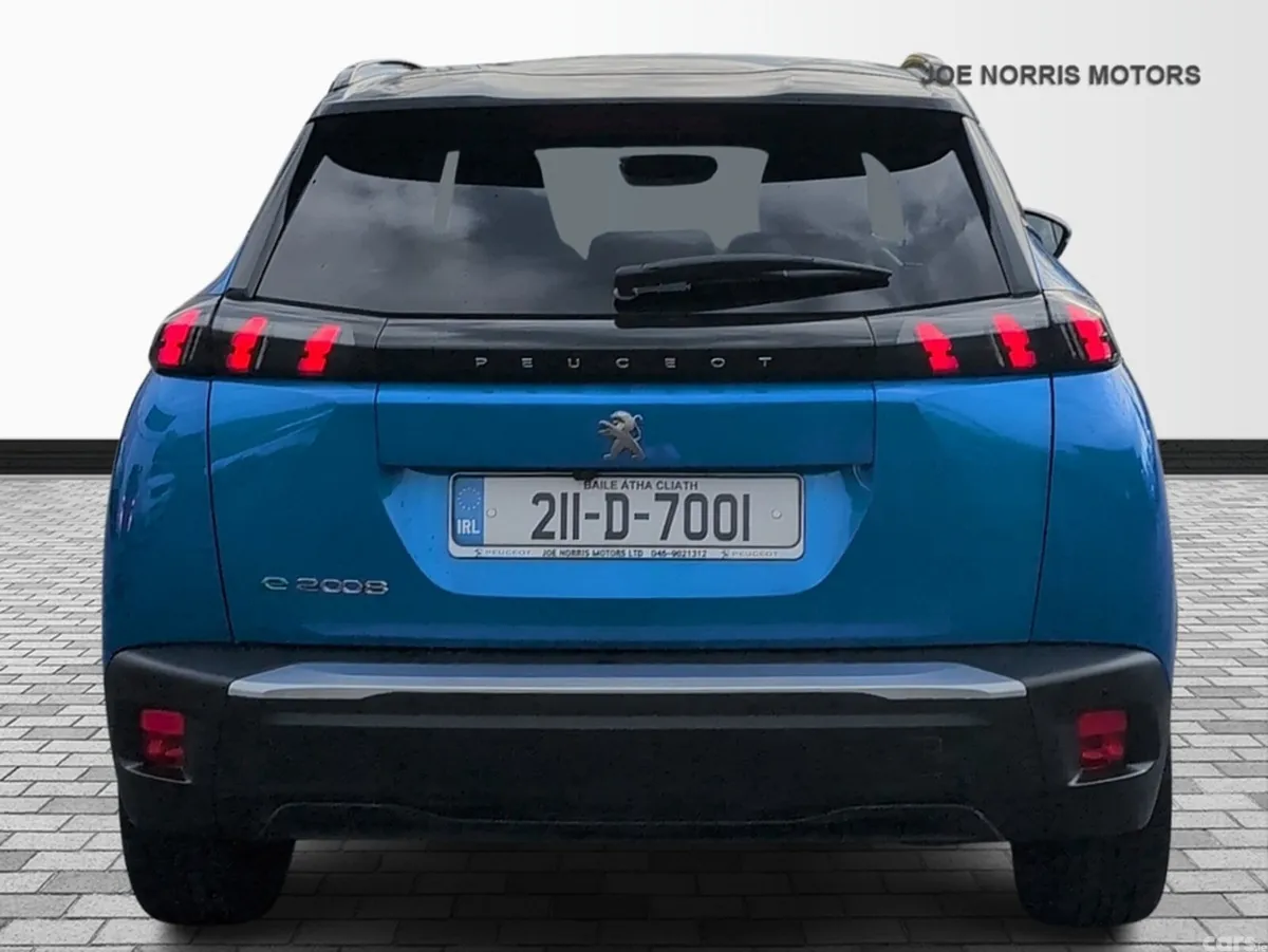 Peugeot 2008 MPV, Electric, 2021, Blue
