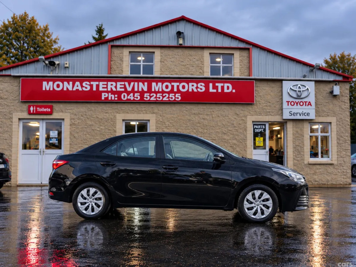 Toyota Corolla Saloon, Petrol, 2018, Black