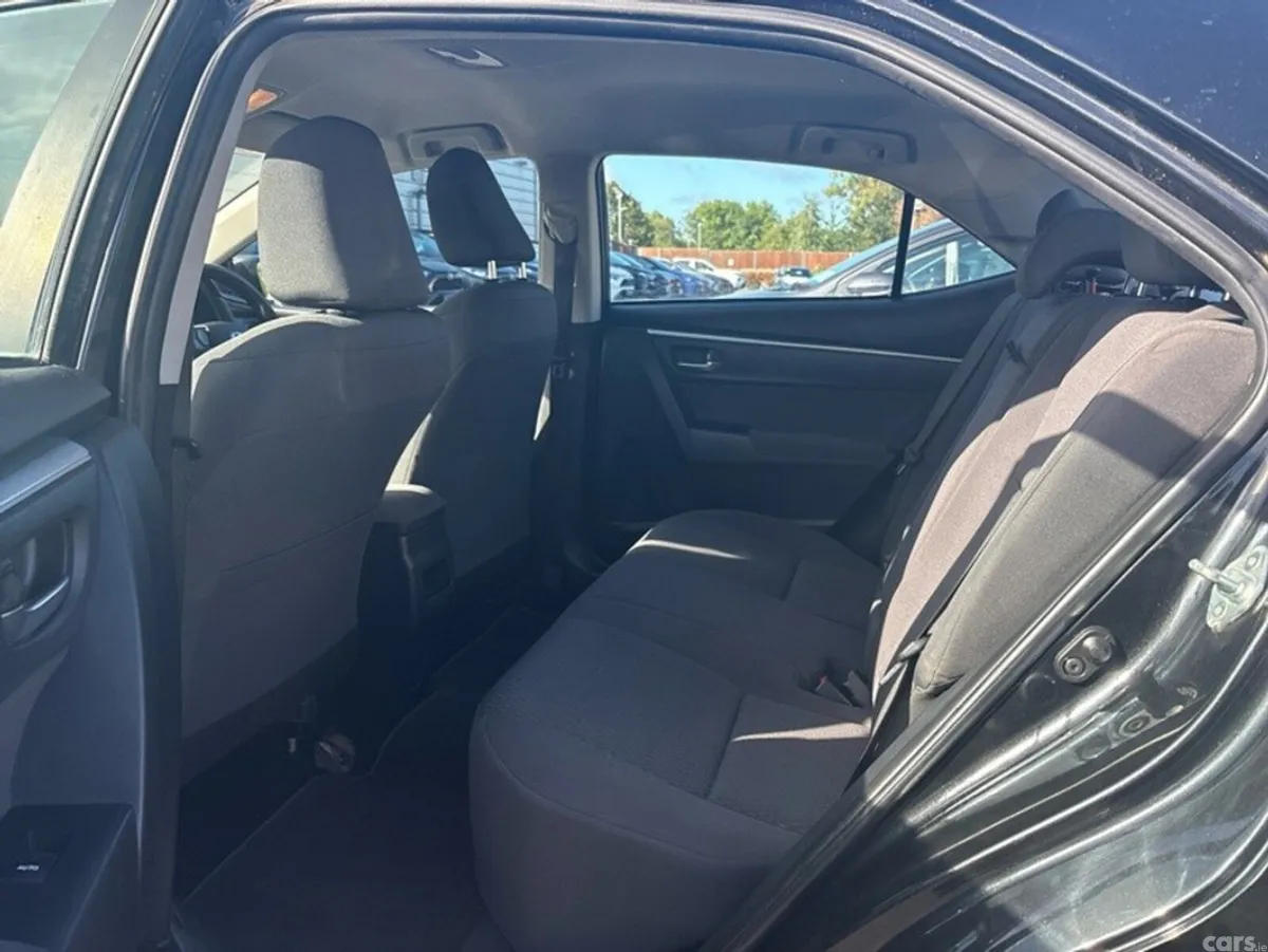 Toyota Corolla Saloon, Petrol, 2018, Black
