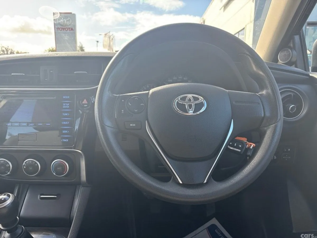 Toyota Corolla Saloon, Petrol, 2018, Black