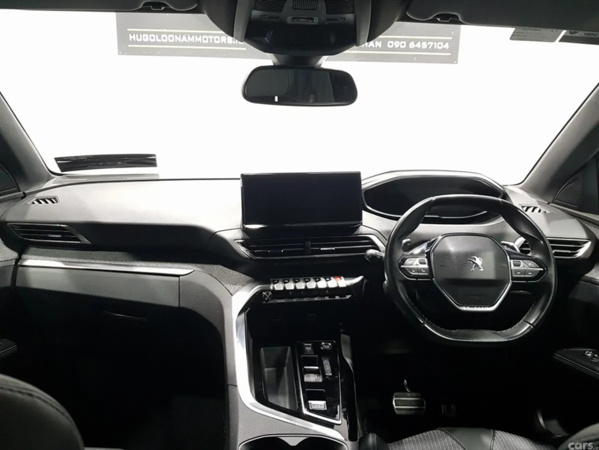 Peugeot 5008 MPV, Diesel, 2023, Black