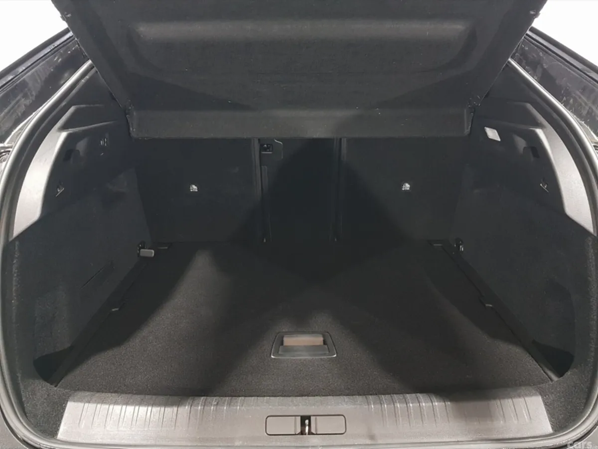 Peugeot 3008 MPV, Petrol, 2025, Grey