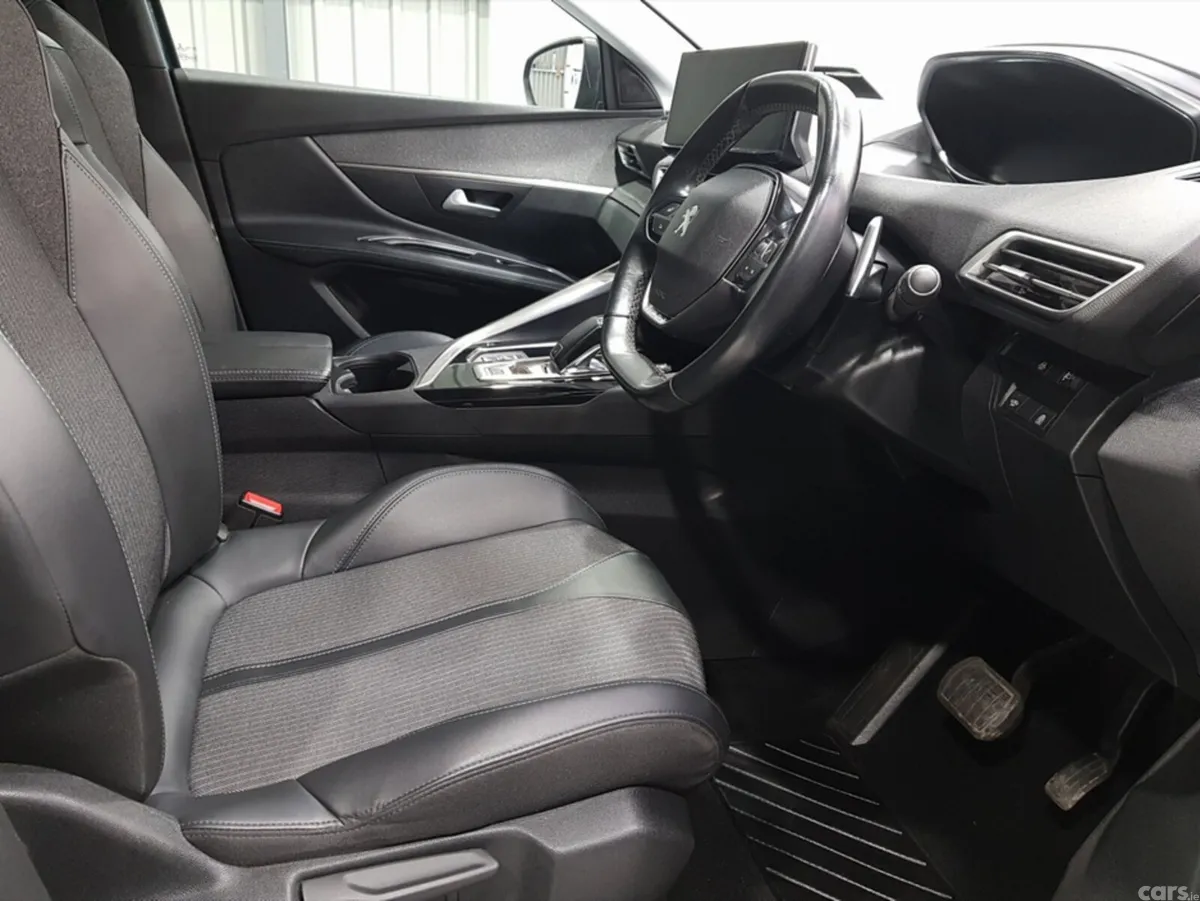Peugeot 3008 MPV, Diesel, 2022, Blue