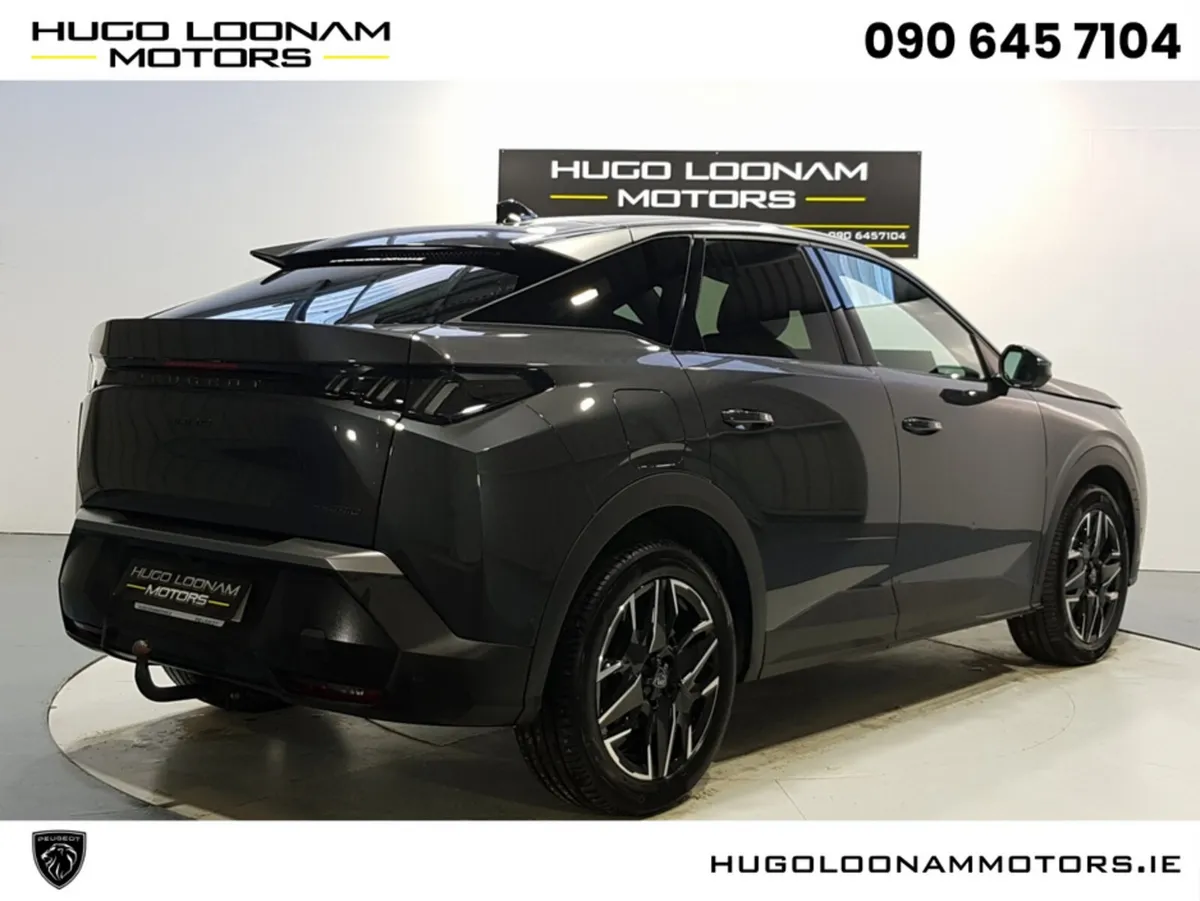Peugeot 3008 MPV, Petrol, 2025, Grey