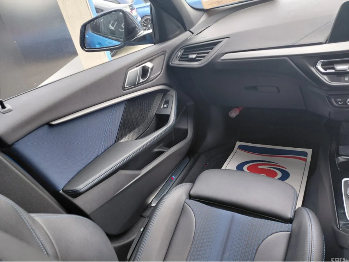 BMW 1-Series Hatchback, Petrol, 2020, Blue