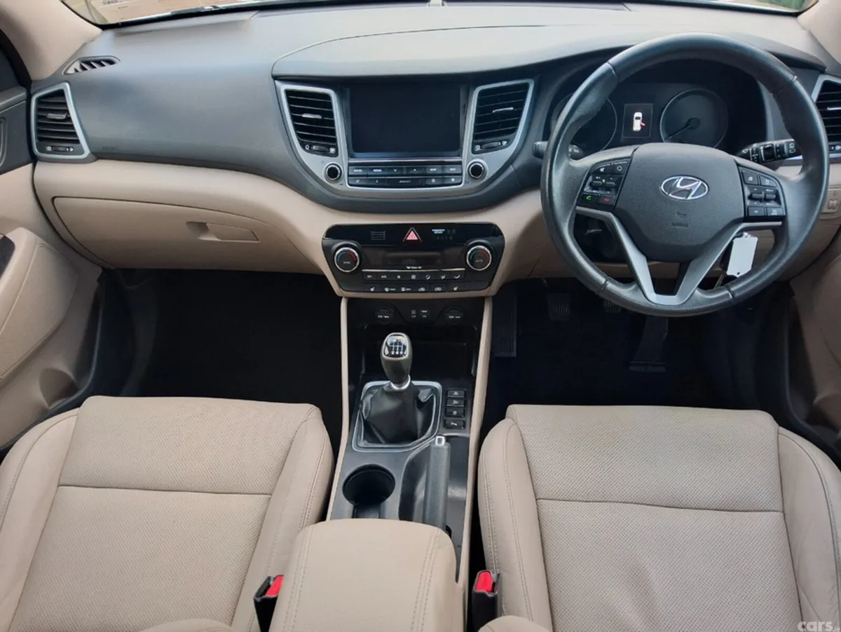 Hyundai Tucson SUV, Diesel, 2016, Beige