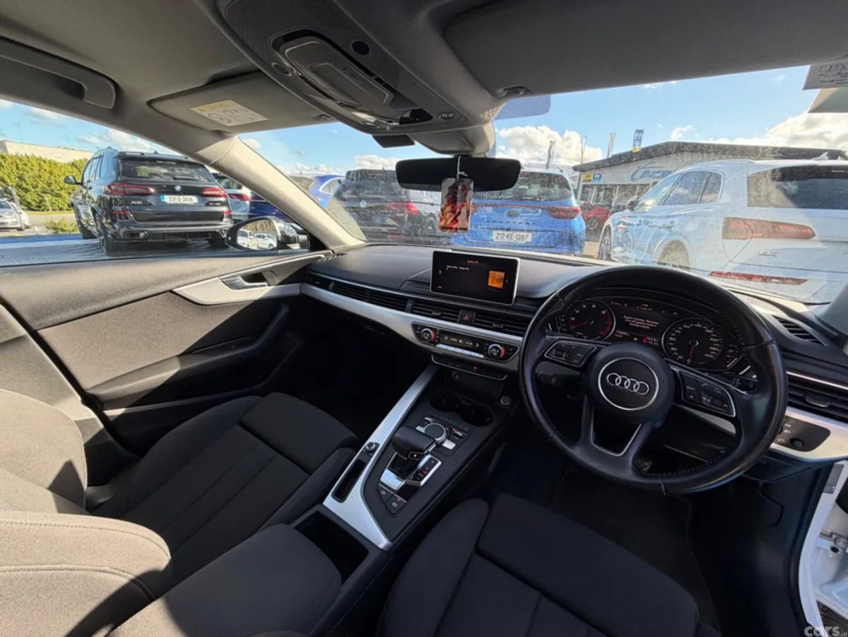 Audi A4 Saloon, Petrol, 2017, White
