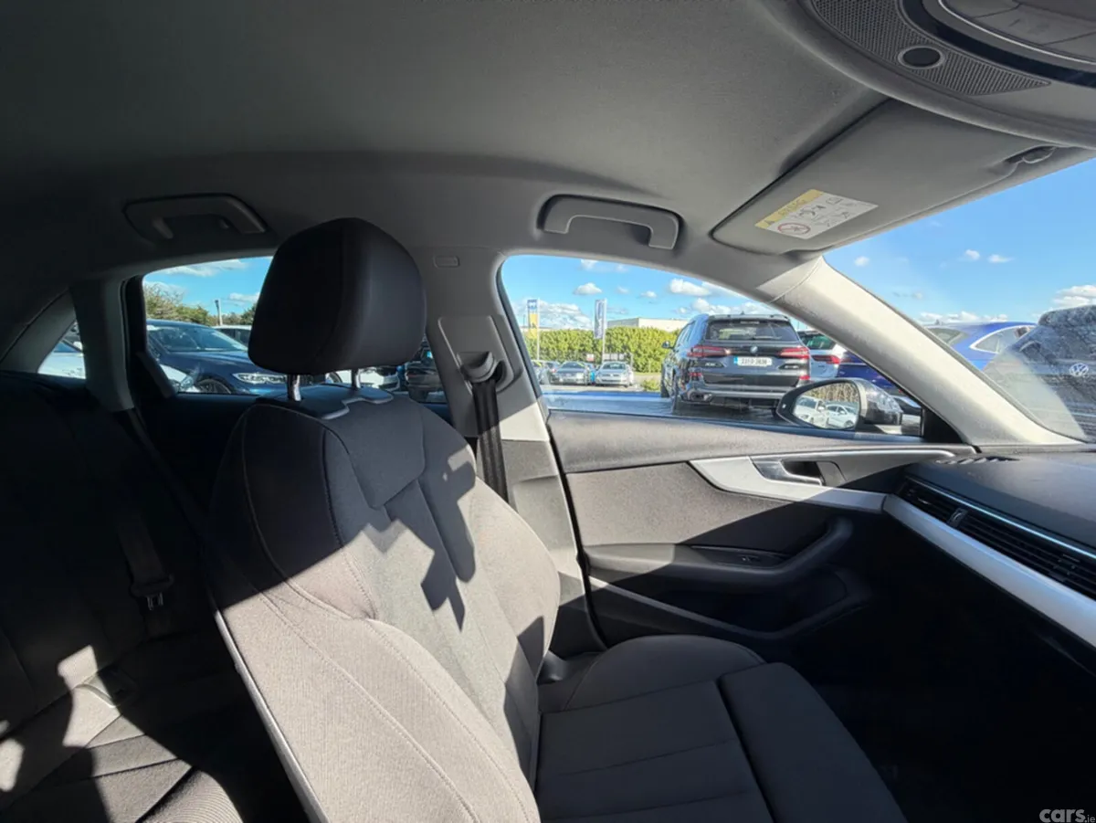 Audi A4 Saloon, Petrol, 2017, White