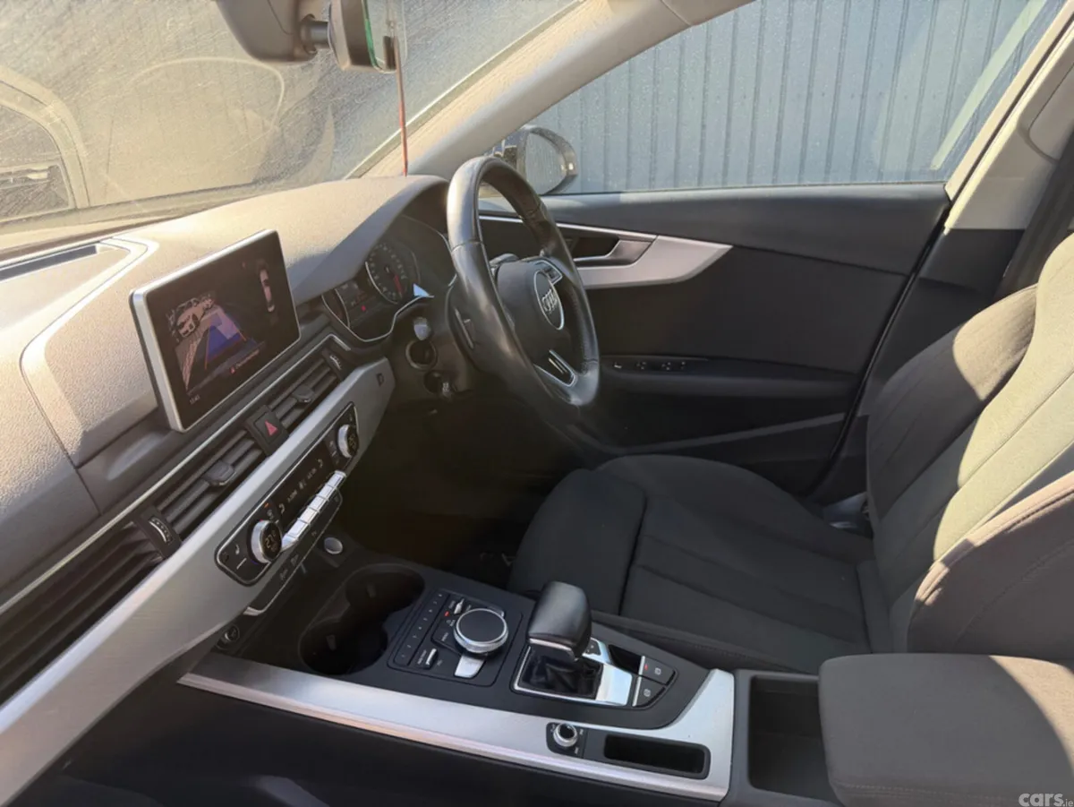 Audi A4 Saloon, Petrol, 2017, White