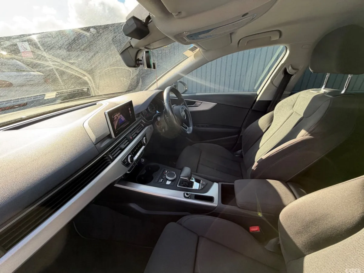 Audi A4 Saloon, Petrol, 2017, White