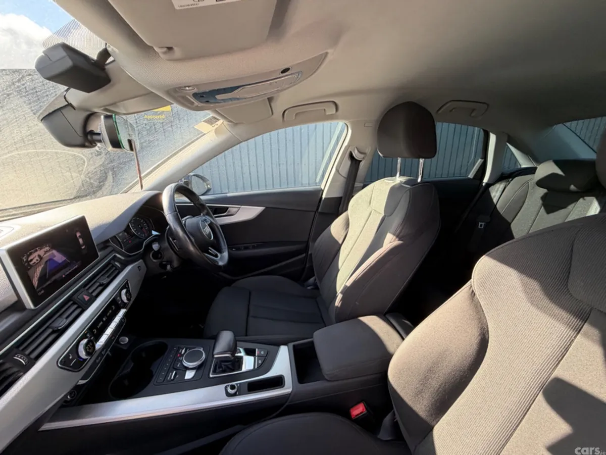 Audi A4 Saloon, Petrol, 2017, White