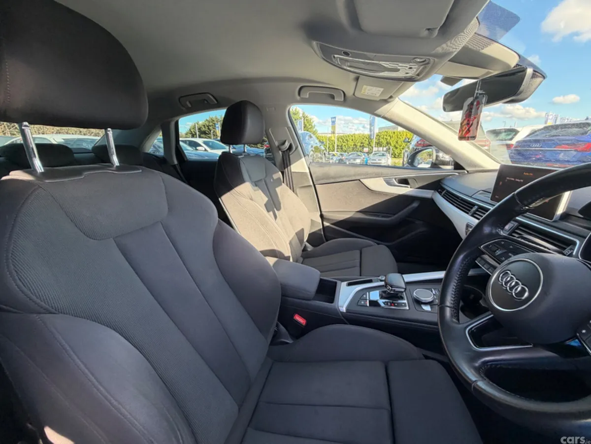 Audi A4 Saloon, Petrol, 2017, White