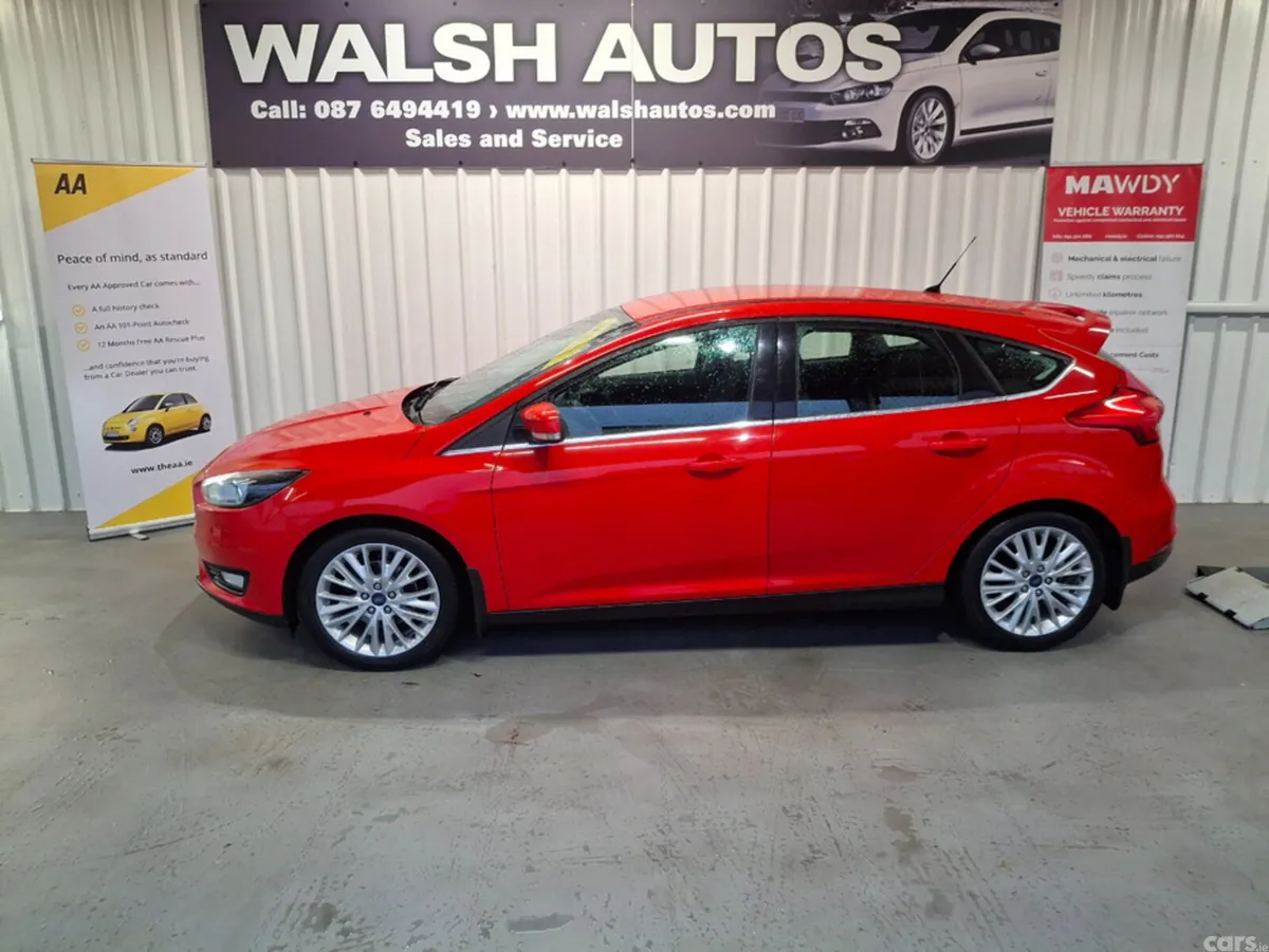 Ford Focus Hatchback, Diesel, 2017, Red