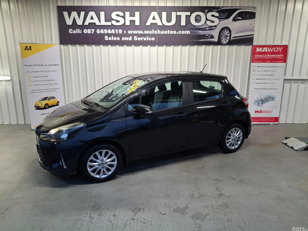 Toyota Yaris Hatchback, Petrol, 2017, Black
