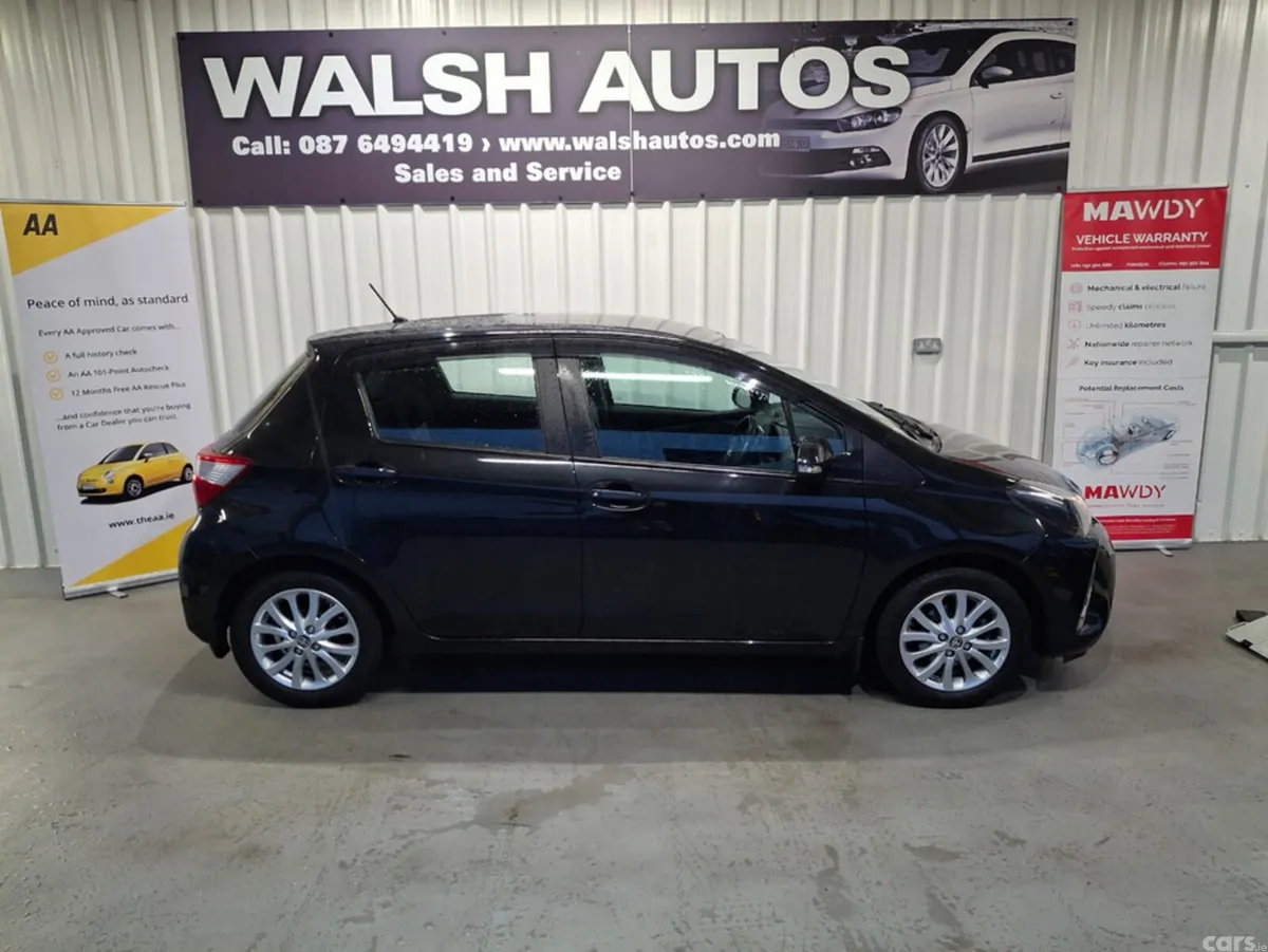 Toyota Yaris Hatchback, Petrol, 2017, Black