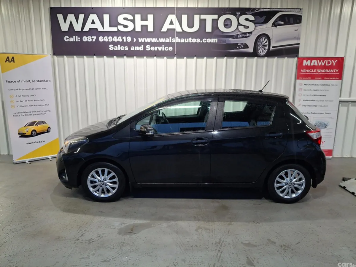 Toyota Yaris Hatchback, Petrol, 2017, Black