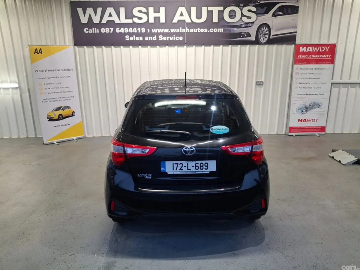 Toyota Yaris Hatchback, Petrol, 2017, Black