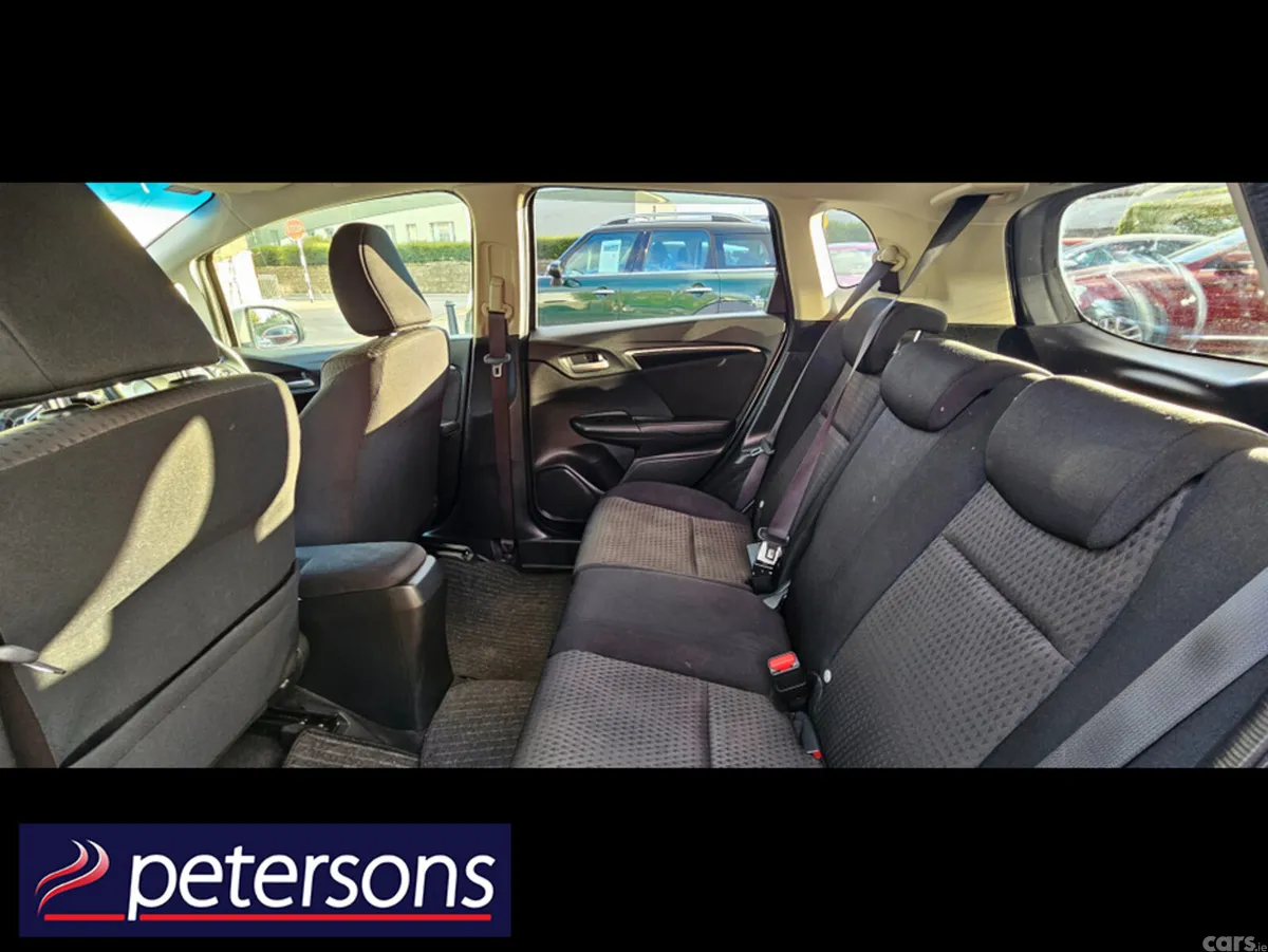 Honda Fit Hatchback, Petrol Hybrid, 2018, Silver