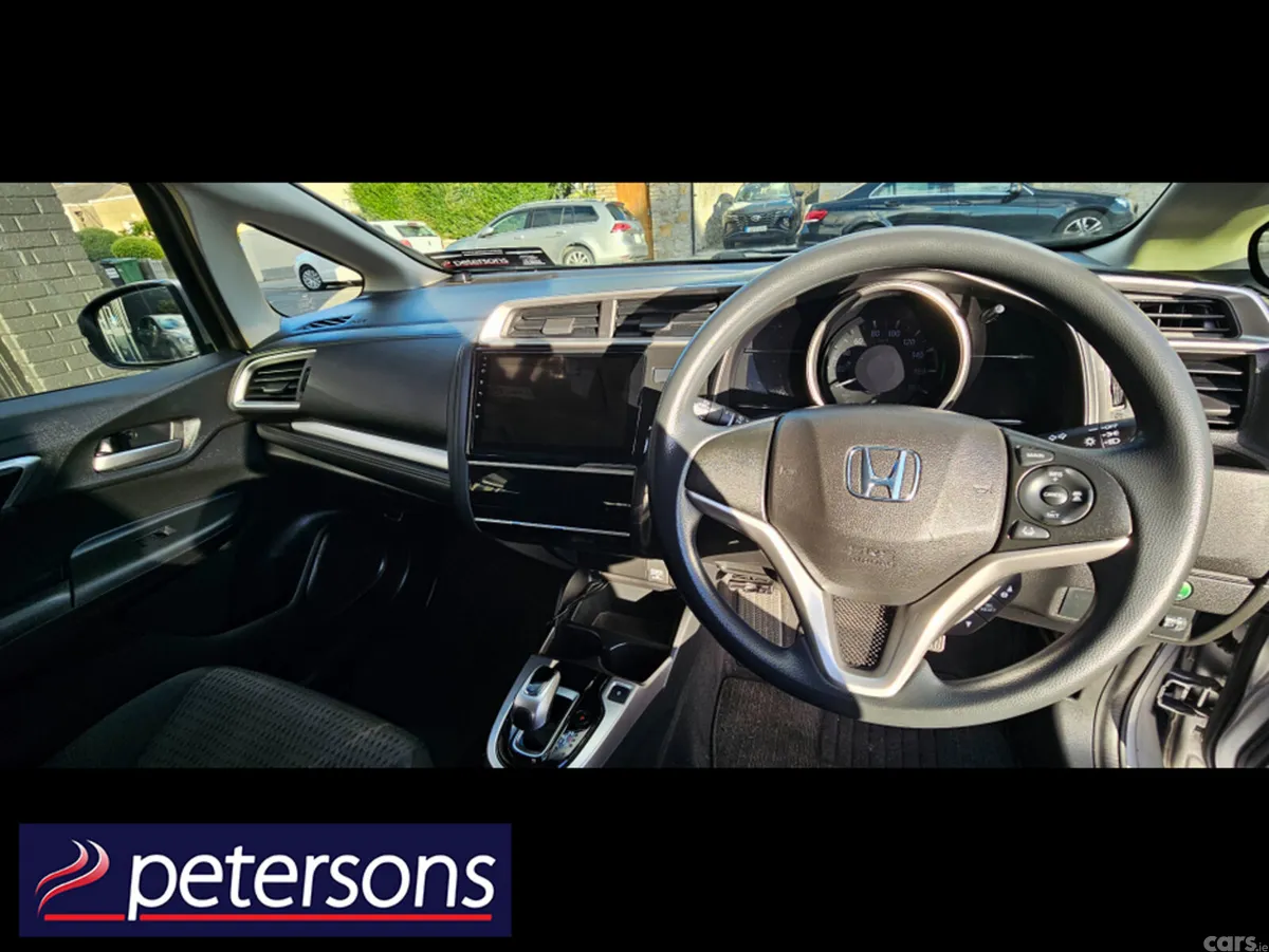 Honda Fit Hatchback, Petrol Hybrid, 2018, Silver