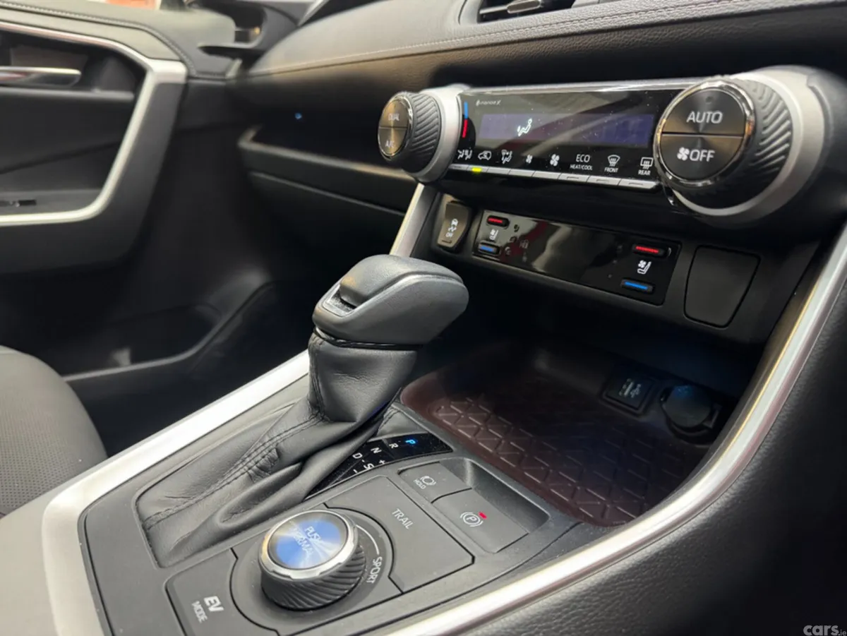 Toyota RAV4 SUV, Petrol Hybrid, 2024, Red