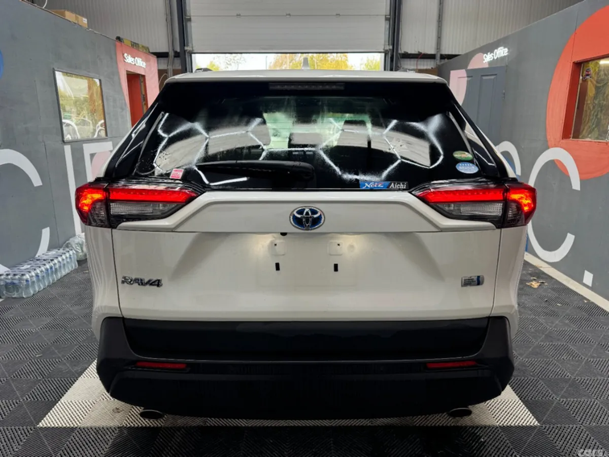 Toyota RAV4 SUV, Petrol Hybrid, 2019, White