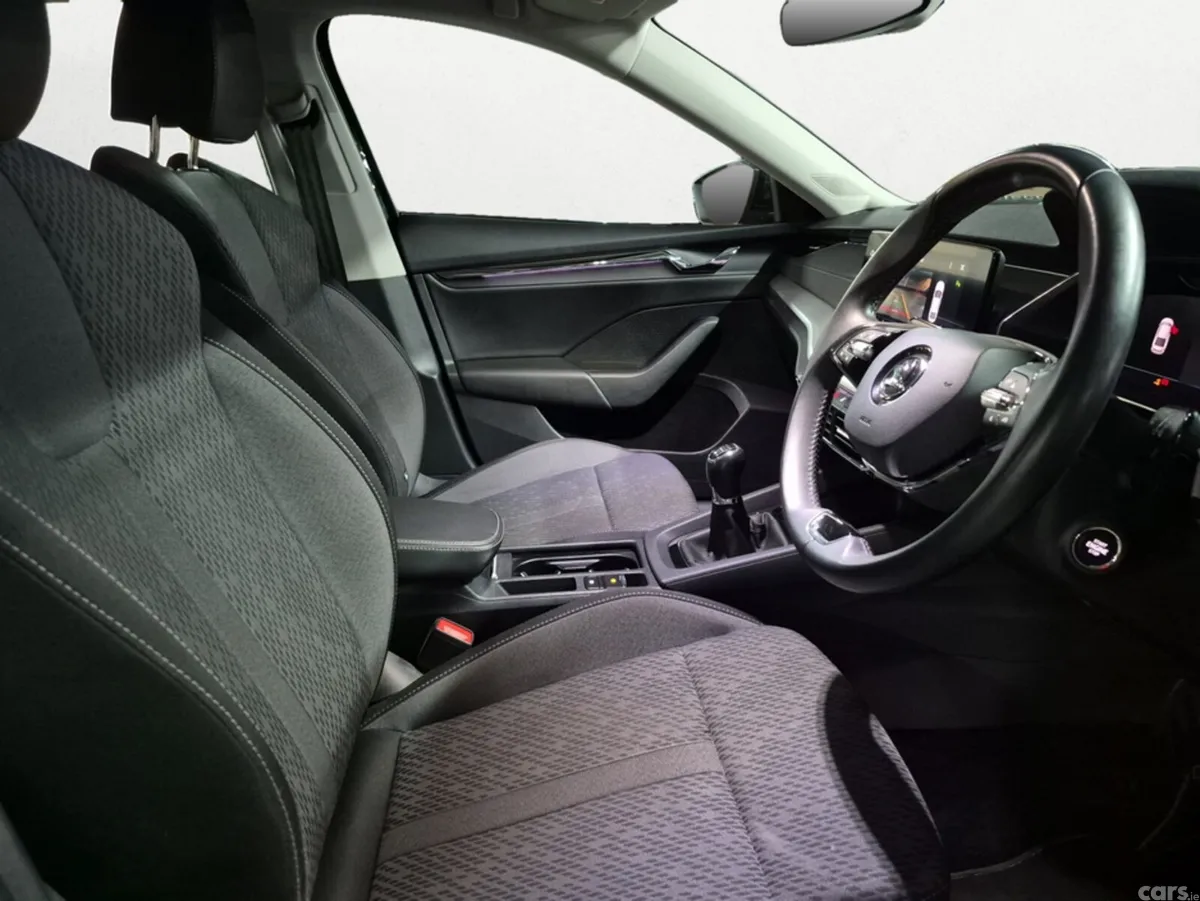 Skoda Octavia Hatchback, Diesel, 2024, Black