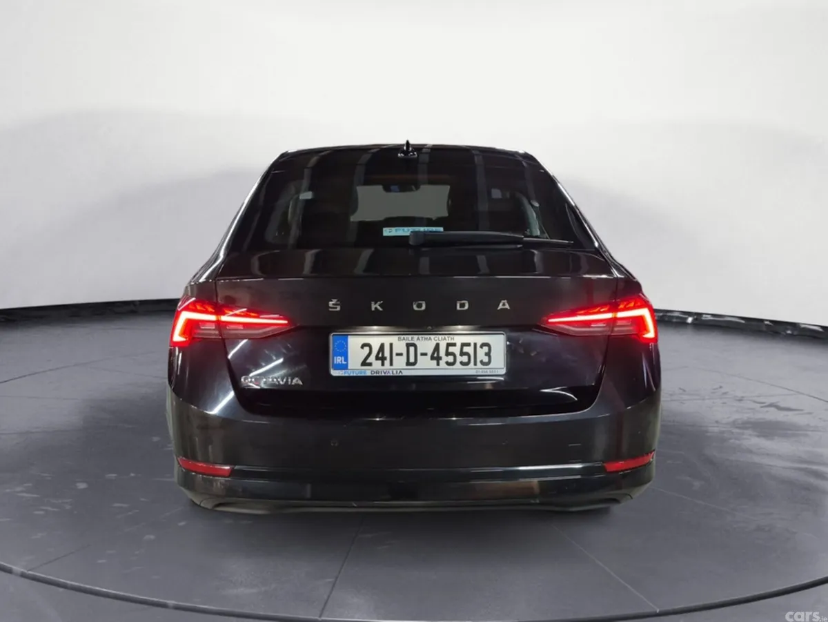 Skoda Octavia Hatchback, Diesel, 2024, Black