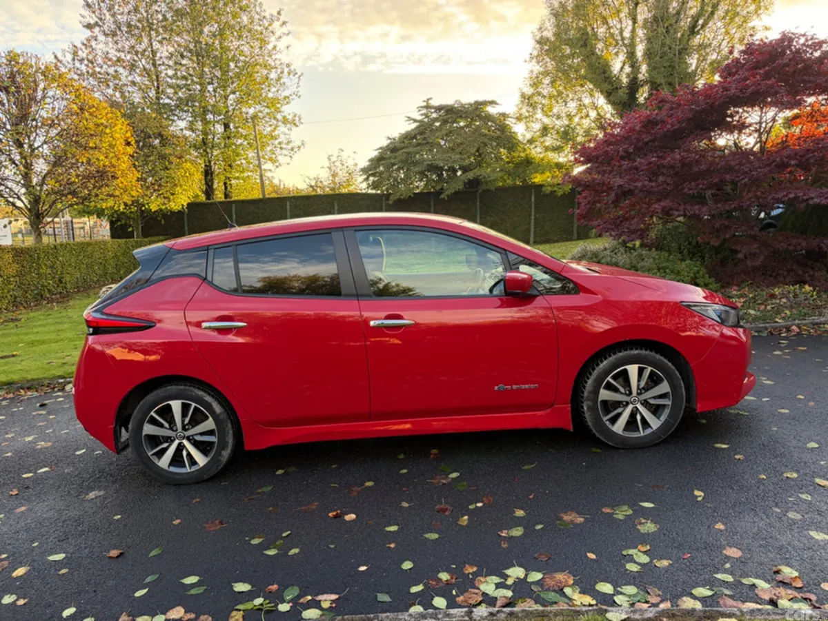 Nissan Leaf Hatchback, Electric, 2019, Red