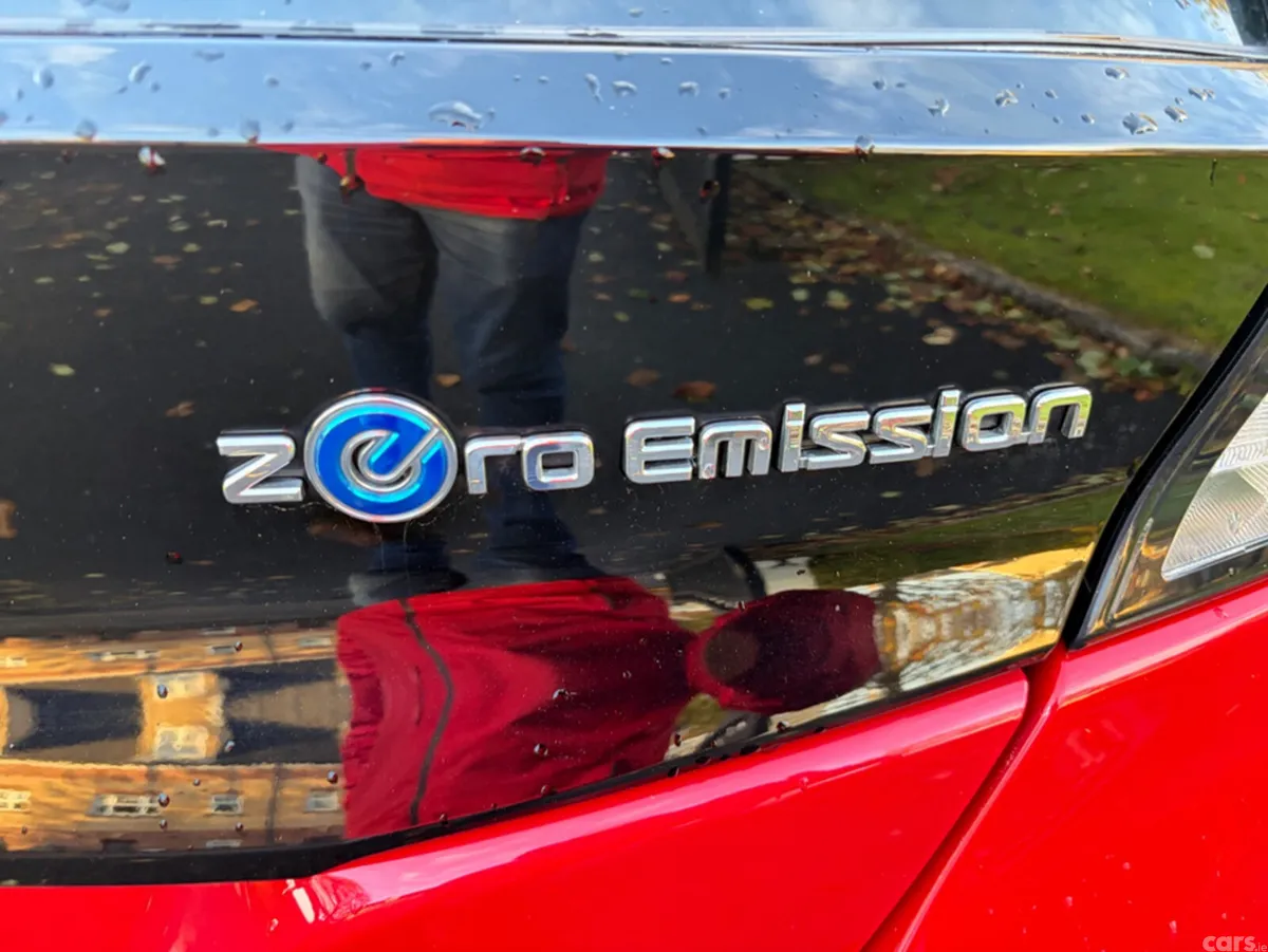 Nissan Leaf Hatchback, Electric, 2019, Red