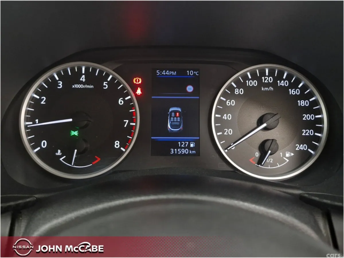 Nissan Juke MPV, Petrol, 2024, Red