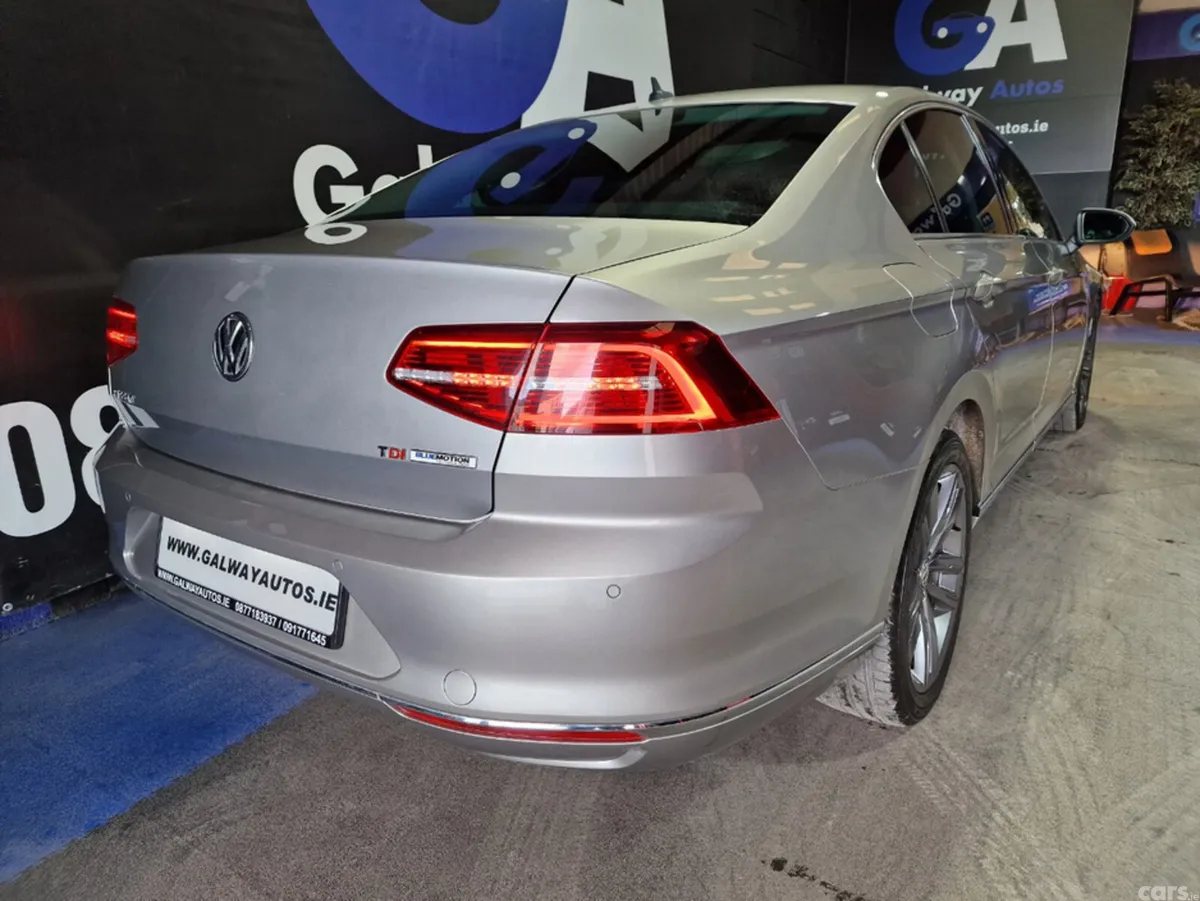 Volkswagen Passat Saloon, Diesel, 2017, Silver