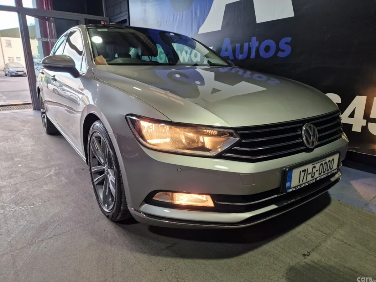 Volkswagen Passat Saloon, Diesel, 2017, Silver