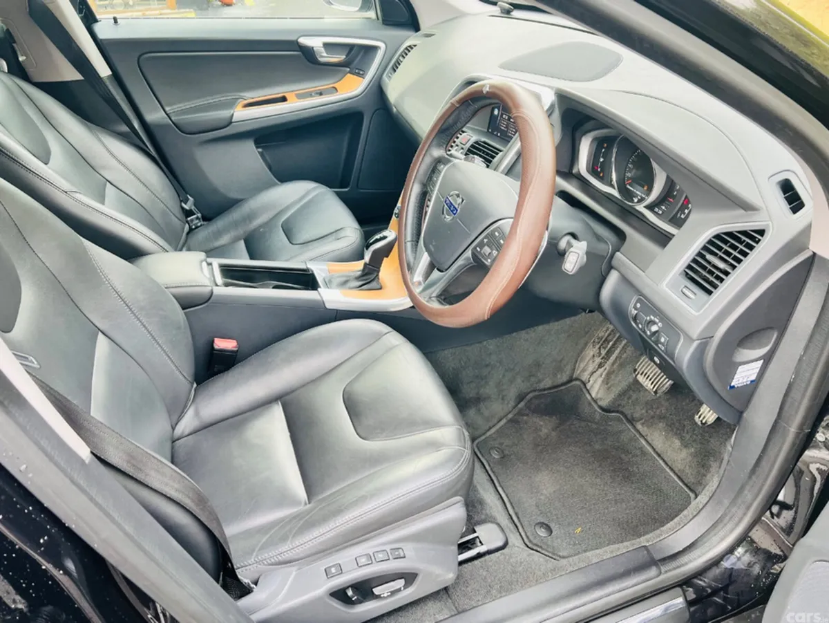 Volvo XC60 SUV, Diesel, 2017, Black