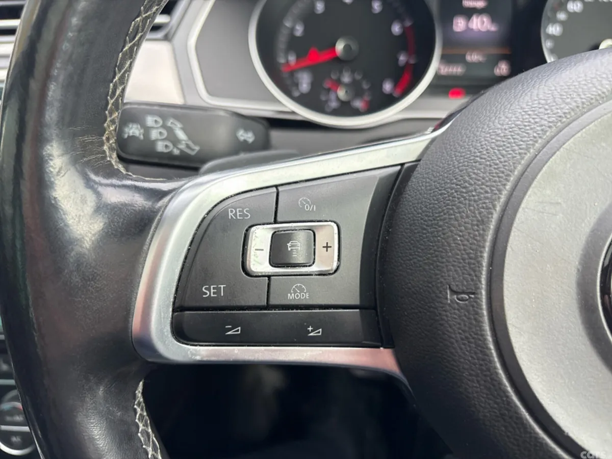 Volkswagen Passat Estate, Petrol, 2016, Blue