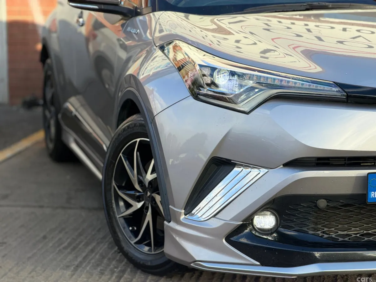 Toyota C-HR Hatchback, Petrol Hybrid, 2019, Grey