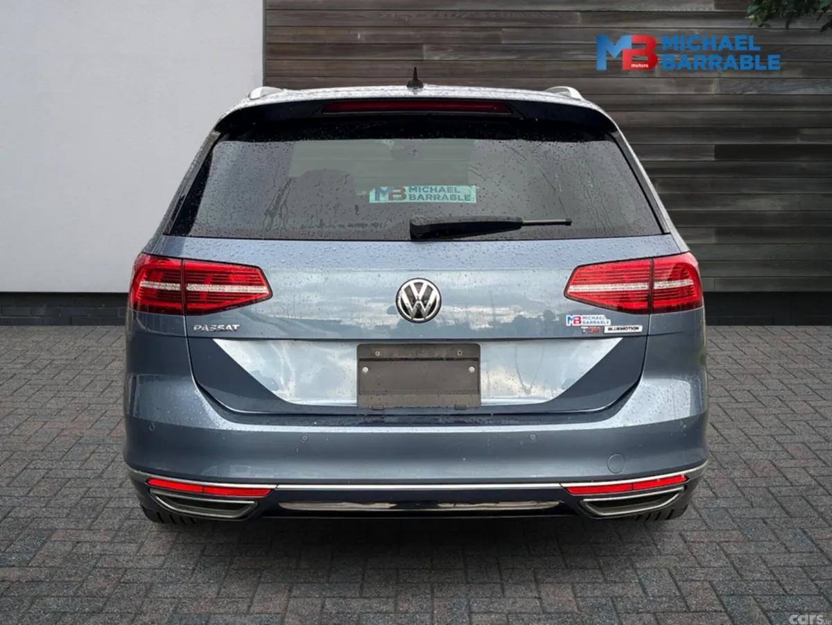 Volkswagen Passat Estate, Petrol, 2016, Blue