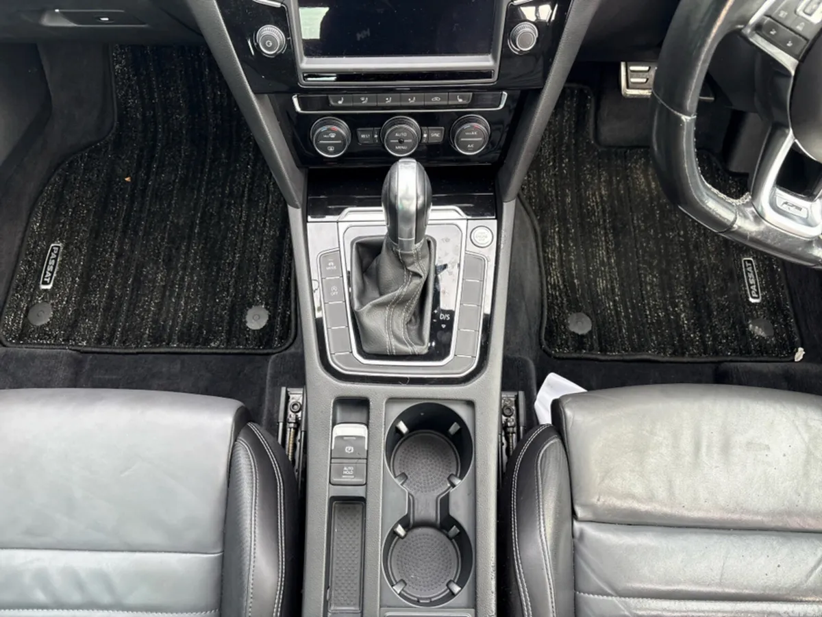 Volkswagen Passat Estate, Petrol, 2016, Blue