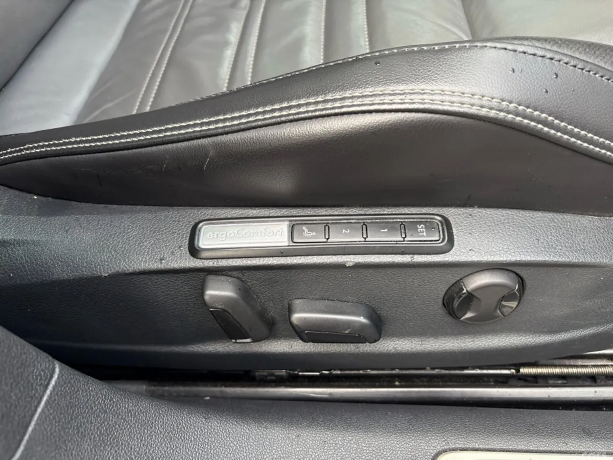 Volkswagen Passat Estate, Petrol, 2016, Blue