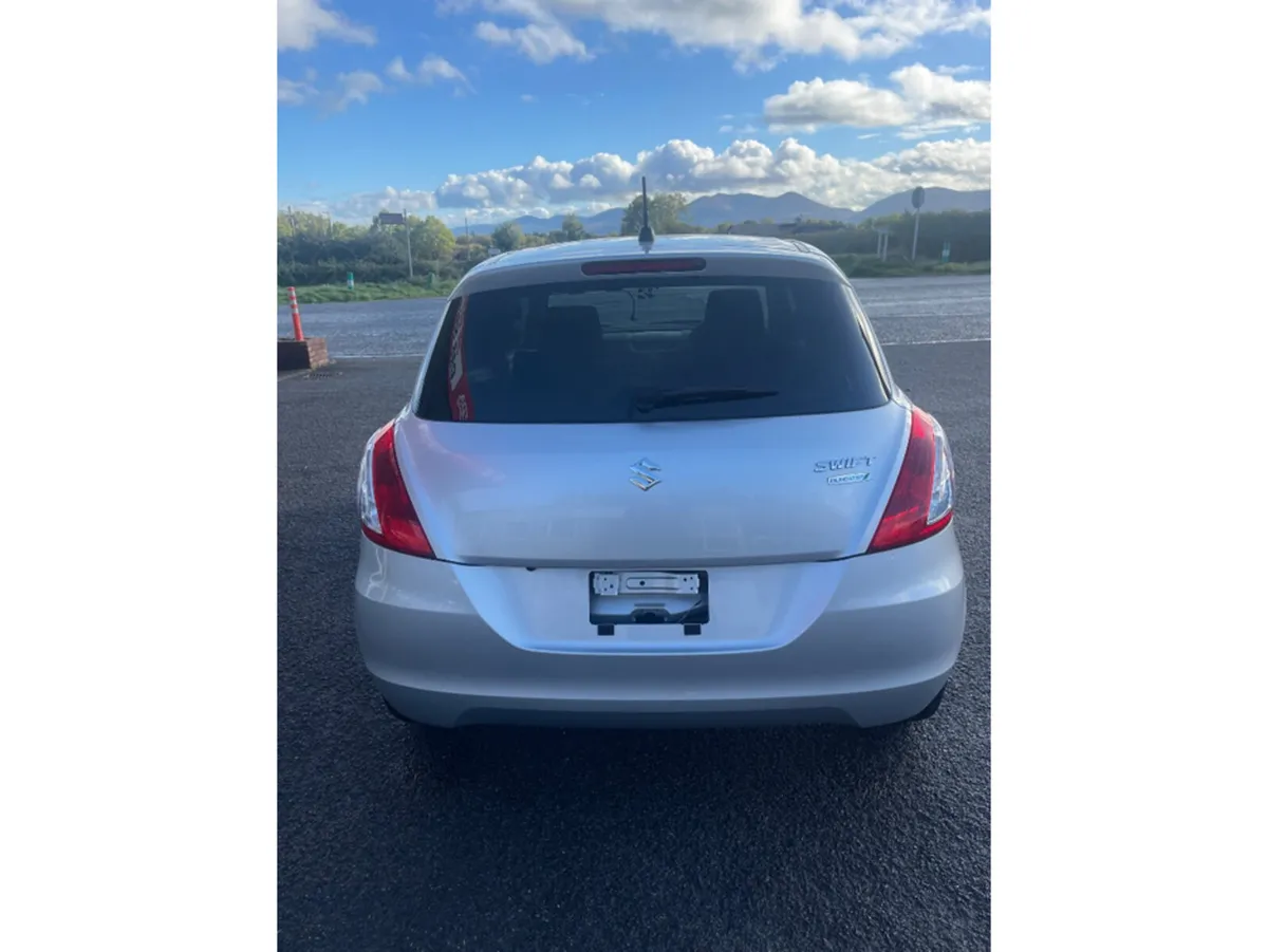 Suzuki Swift Hatchback, Petrol Hybrid, 2016, Silver