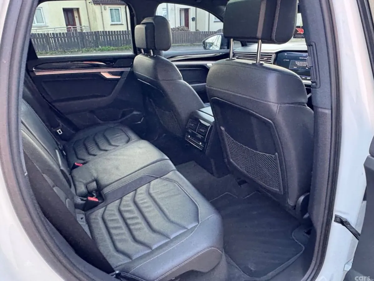 Volkswagen Touareg SUV, Diesel, 2023, White